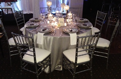 Silver Chivari with White Pad
