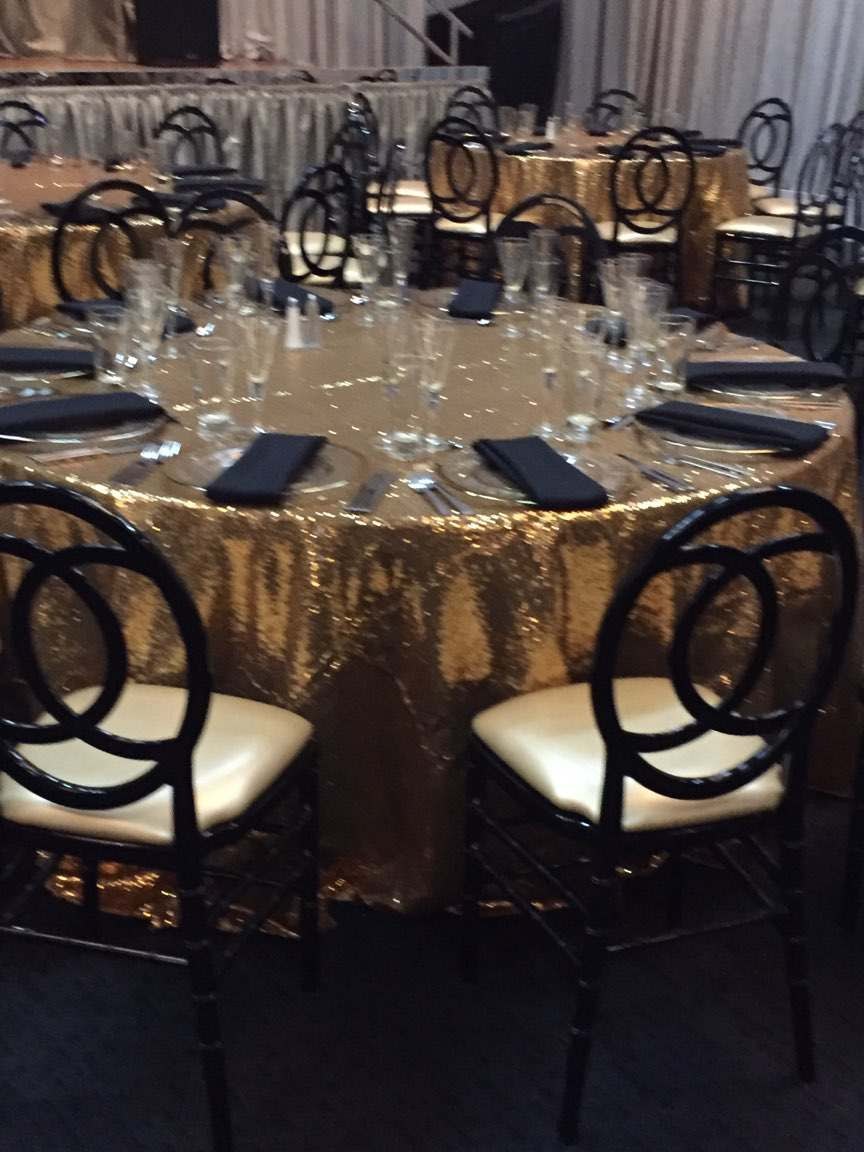 Black Curve with Gold Pad
